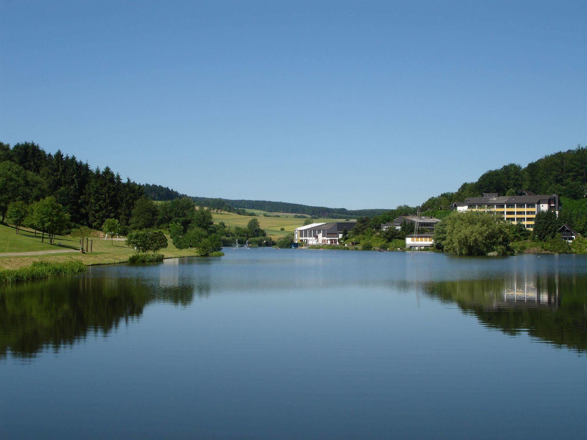 Hotel Seeblick Кирххайм Екстериор снимка